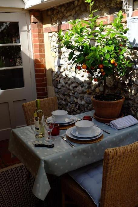 Stone Cottage Thornage Екстер'єр фото